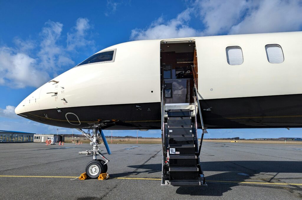 Charter Private Jet Dallas & Los Angeles – Light, Midsize, Learjet, FAA Certified