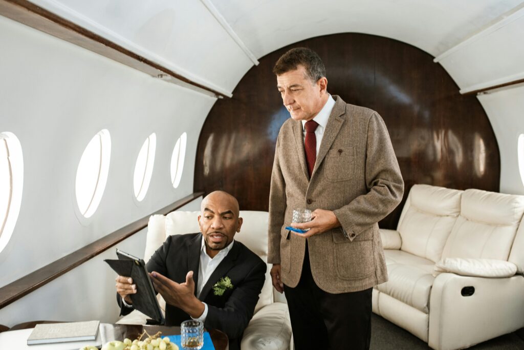 Charter Private Jet Las Vegas & Los Angeles – Light, Midsize, Learjet, FAA Certified