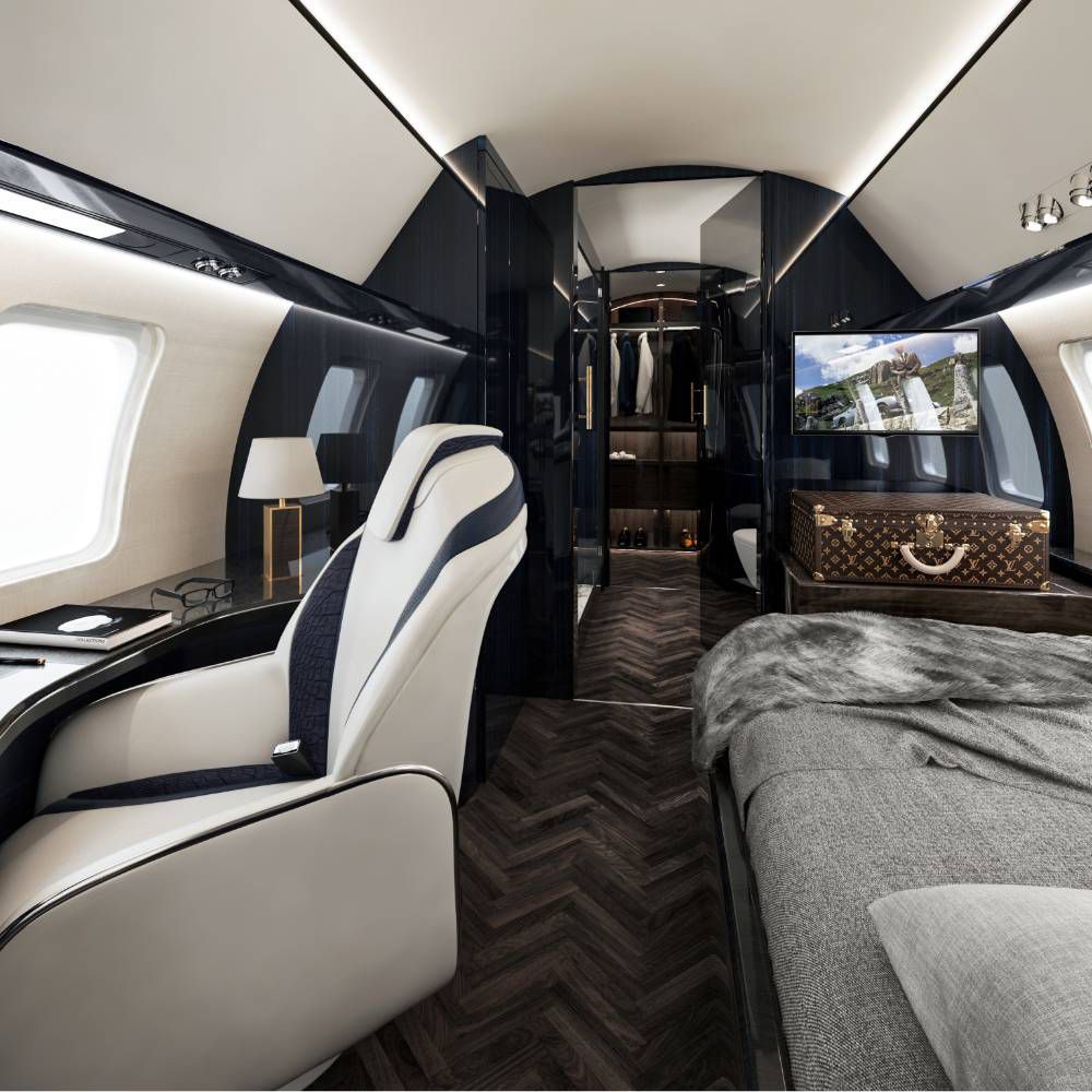 Private jet travel hero image