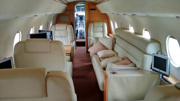 Charter Private Jet: Palm Beach & Boston – Light, Midsize, Gulfstream, FAA Certified